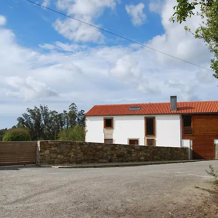 Casa Do Cruceiro Na Costa Da Morte