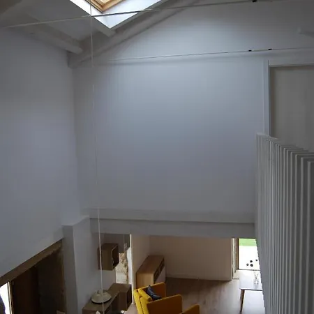 Casa Do Cruceiro Na Costa Da Morte