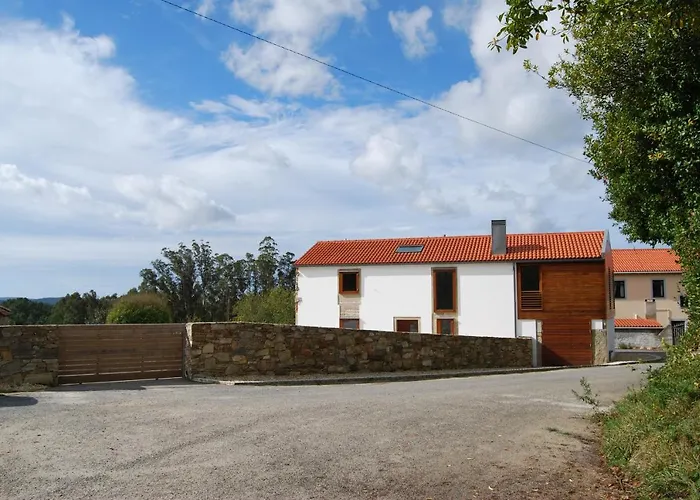 Casa Do Cruceiro Na Costa Da Morte