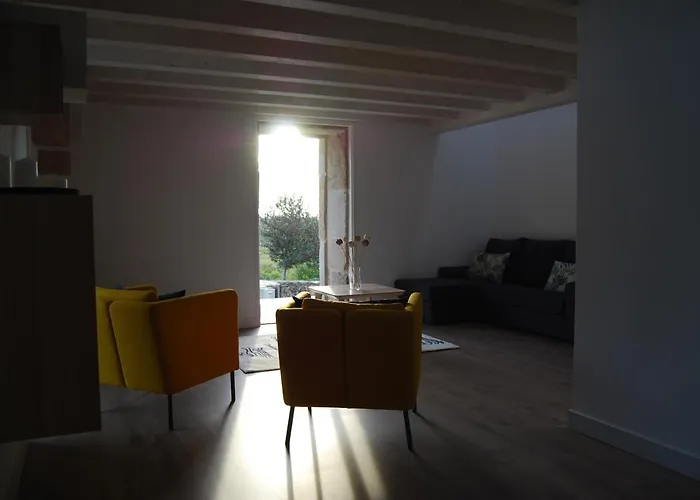 Casa Do Cruceiro Na Costa Da Morte *