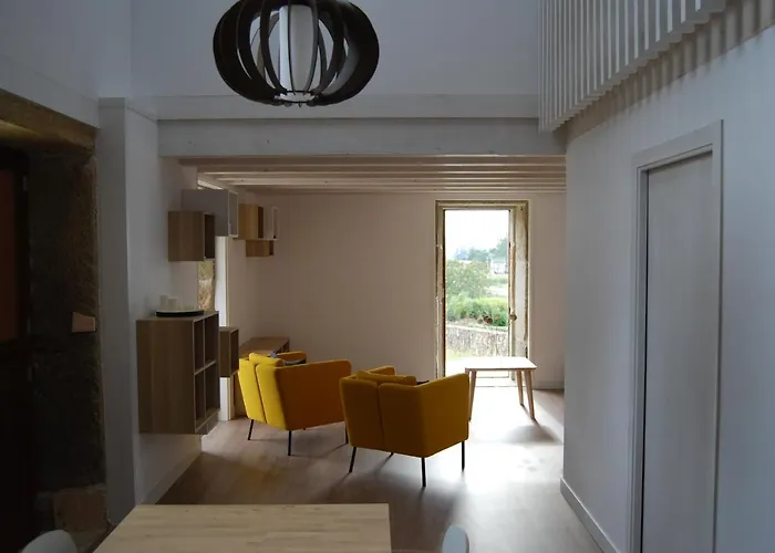 Casa Do Cruceiro Na Costa Da Morte